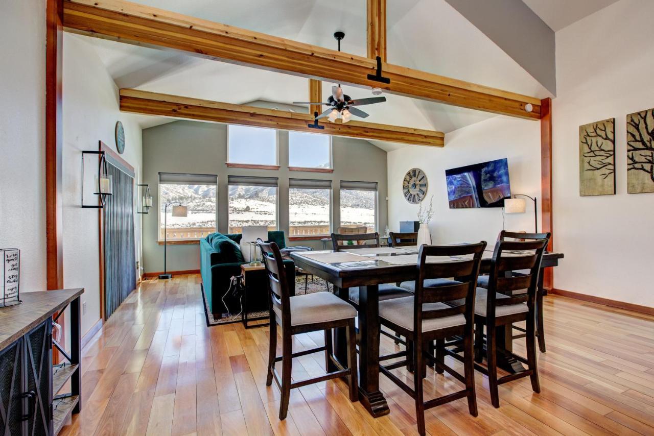 Twin Pines Cabin In Wilderness Ranch On Hwy 21, Amazing Views, 20 Ft Ceilings, Fully Fenced Yard, Pet Friendly, , Go Paddle Boarding At Lucky Peak, Or Snowshoeing In Idaho City And Take In The Hot Springs, Sleeps 10! Boise Eksteriør billede