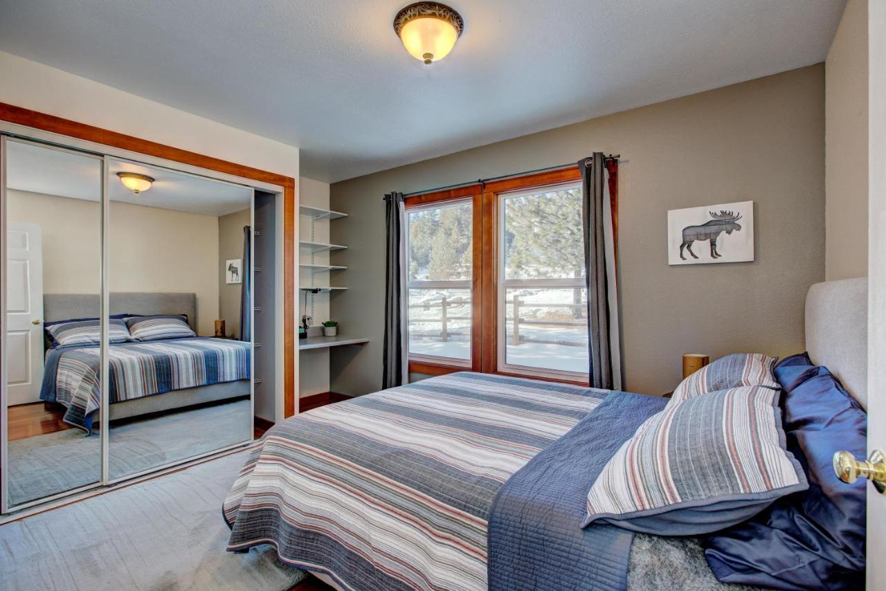 Twin Pines Cabin In Wilderness Ranch On Hwy 21, Amazing Views, 20 Ft Ceilings, Fully Fenced Yard, Pet Friendly, , Go Paddle Boarding At Lucky Peak, Or Snowshoeing In Idaho City And Take In The Hot Springs, Sleeps 10! Boise Eksteriør billede