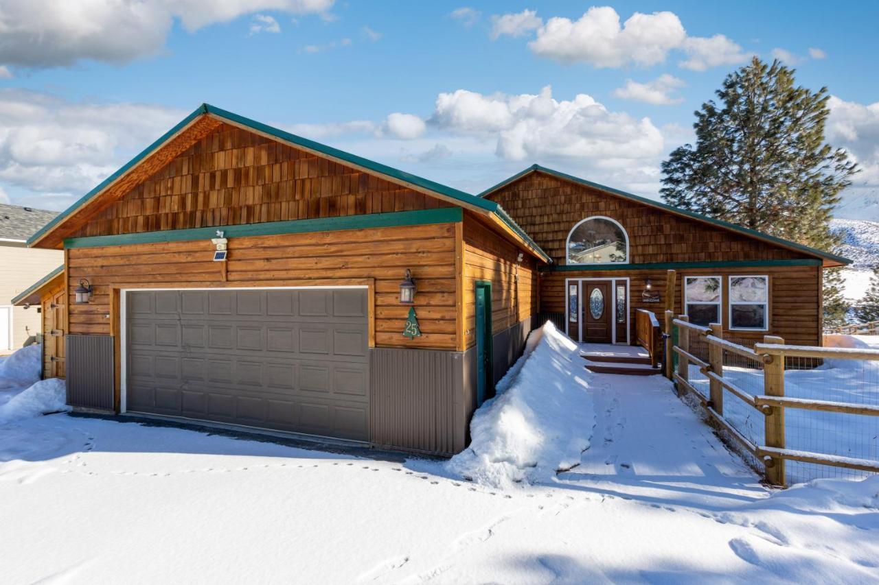 Twin Pines Cabin In Wilderness Ranch On Hwy 21, Amazing Views, 20 Ft Ceilings, Fully Fenced Yard, Pet Friendly, , Go Paddle Boarding At Lucky Peak, Or Snowshoeing In Idaho City And Take In The Hot Springs, Sleeps 10! Boise Eksteriør billede