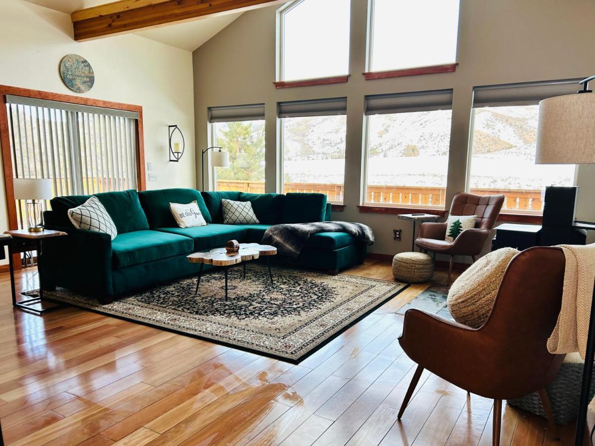 Twin Pines Cabin In Wilderness Ranch On Hwy 21, Amazing Views, 20 Ft Ceilings, Fully Fenced Yard, Pet Friendly, , Go Paddle Boarding At Lucky Peak, Or Snowshoeing In Idaho City And Take In The Hot Springs, Sleeps 10! Boise Eksteriør billede